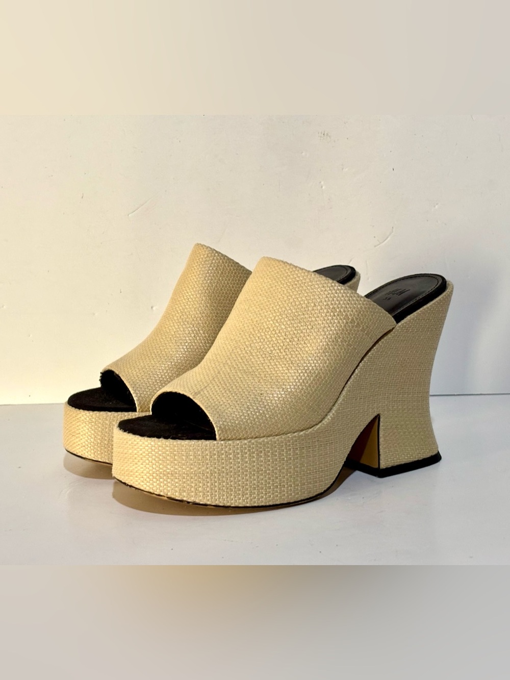 H&M Cream Woven Platform Mule Heels Size 8.5